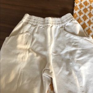 Elizabeth Suzann Natural Clydes